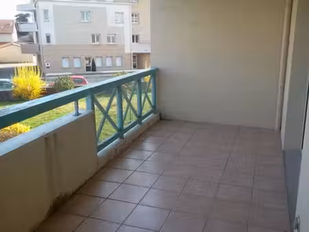 appartement t2 + parking + terrasse a tournon sur rhone