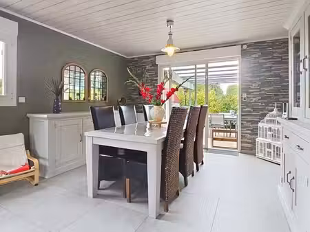 superbe pavillon traditionnel avec vue panoramique - commune huchenneville