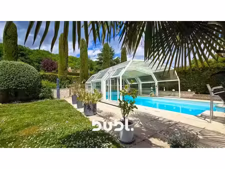 maison de luxe en vente à orgeval  île-de-france