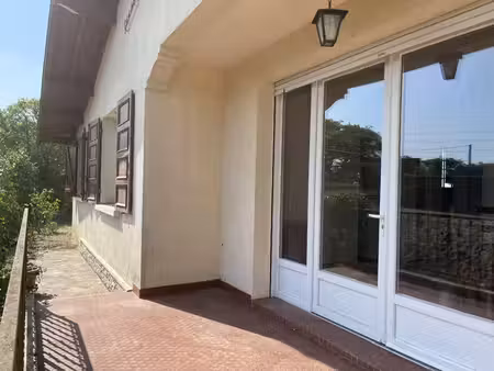 maison traditionnelle sur sous-sol 1500 m2