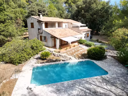 villa familiale dans domaine