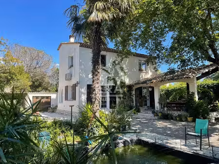maison d'exception à la gaude - charme années 60 avec piscine et vue dégagée