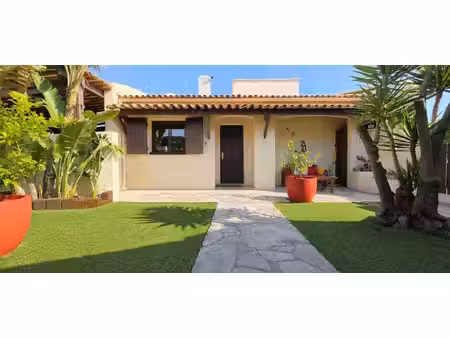 maison indépendante saint laurent du var 5 pièces 170 m²
