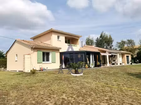 vente maison contemporaine villefranche de lonchat  151m² 5 pièces 320 000€ avec garage