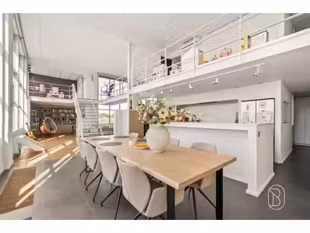 loft exclusif avec 3 chambres  2 salles de bains et 2 places