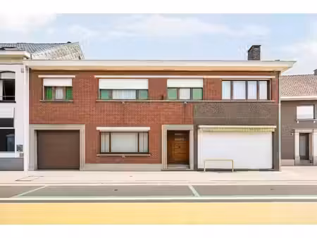 unieke combinatie van wonen en werken  handelspand met at...