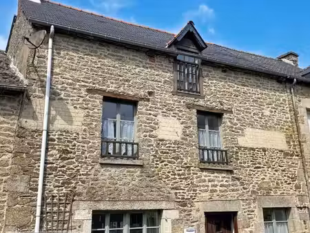 exclusivité : yvignac-la-tour - charmante maison en pierre de 4 chambres au coeur d'un...