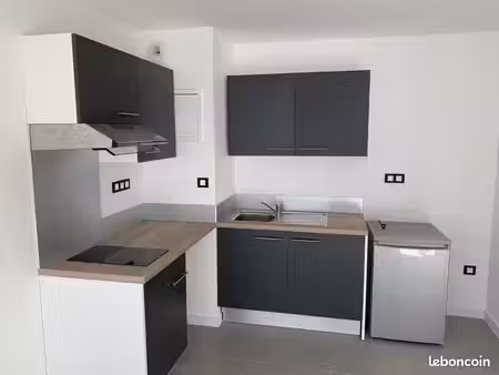 t2 récent de 44 m² avec terrasse et parking à balma vidailhan