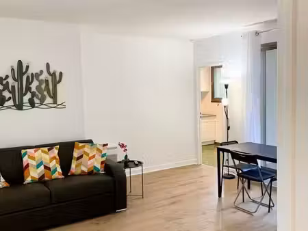 appartement 2 pièces à louer – sceaux  à 2 min du rer b robinson