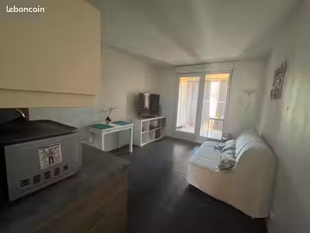 appartement t1 étudiant bail mobilité sanary sur mer proche gare