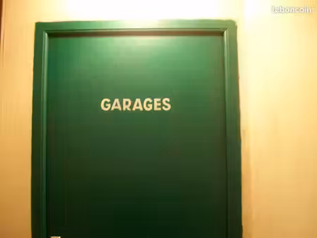 garage /box