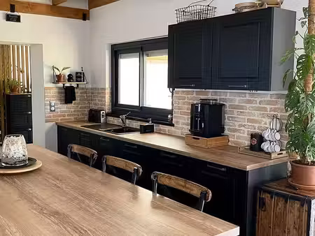 propriété 4 pièces 80 m²