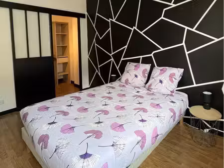 ? appartement meublé 61 m² – 2 chambres – 875 cc