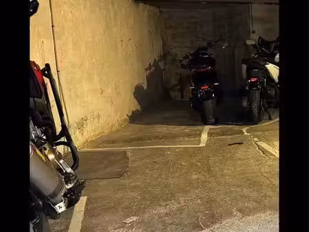 place garage sécurisé moto