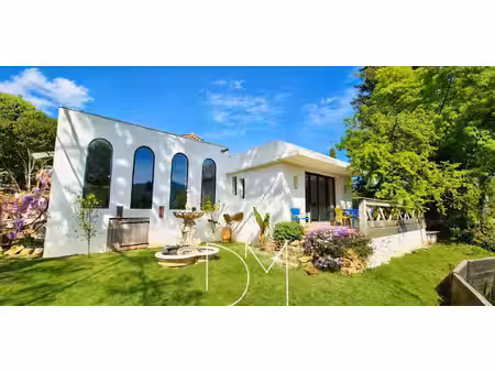 maison avec piscine et jardin gonfaron (83)