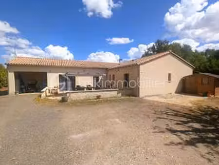 vente maison à augé (79400) : à vendre / 148m² augé