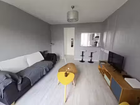 location meublée appartement 3 pièces 55 m² à le havre (76600)  745 €