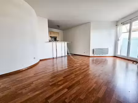 location appartement 2 pièces 41.15 m² à cergy (95000)  861 €