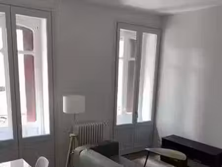 location meublée appartement 2 pièces 42 m² à toulouse (31000)  902 €