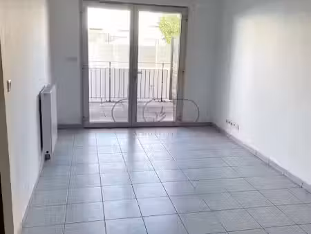 location appartement 2 pièces 56.82 m² à coudoux (13111)  911 €