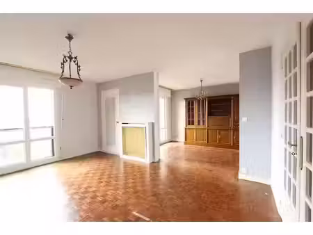 location appartement 4 pièces 85 m² à orleans (45000)  1 152 €