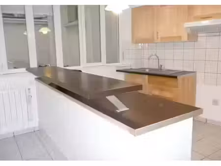 location appartement 2 pièces 52 m² à paris 10ème (75010)  1 367 €