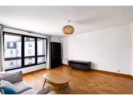 vente appartement 3 pièces  70.22m²  le kremlin