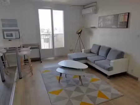location meublée appartement 1 pièce 11 m² à toulouse (31000)  490 €