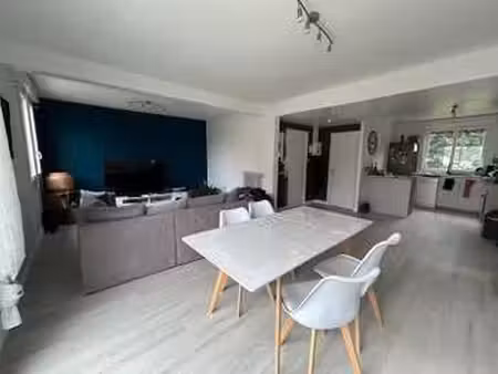 location appartement 3 pièces meublé à saint-méen-le-grand (35290) : à louer 3 pièces meub