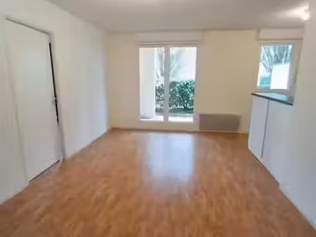 location appartement 2 pièces 42.03 m² à gourdon (46300)  450 €