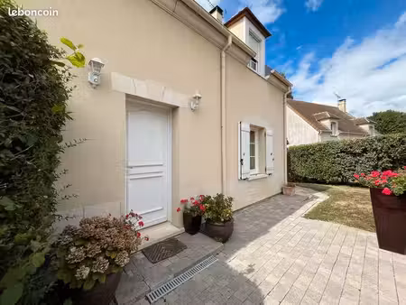 maison 7 pièces 135 m²