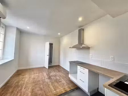 location appartement 2 pièces 31.05 m² à carcassonne (11000)  500 €