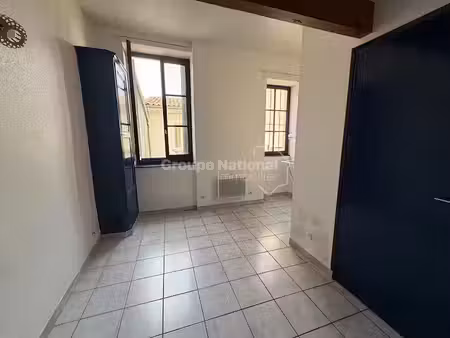 location appartement 2 pièces 22 m² à nimes (30000)  522 €