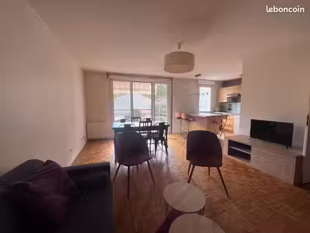 t3 meublé reconnaissance balzac avec garage et cave - balcon