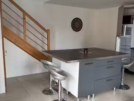 à louer petite maison meublée