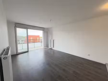 location appartement 2 pièces 38.87 m² à amiens (80000)  560 €