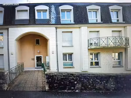 appartement t2 51 m2 avec garage 605 ttc - centre blois