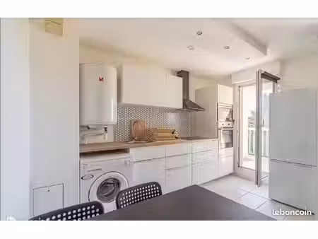 2 pièces meublé avec balcon et parking  à 10 minutes de paris