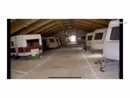 hivernage caravane bateau voiture de collection