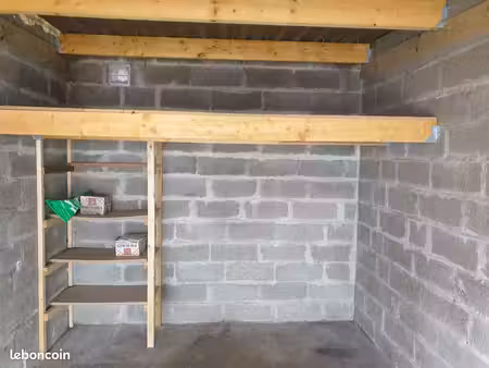 location box / garage