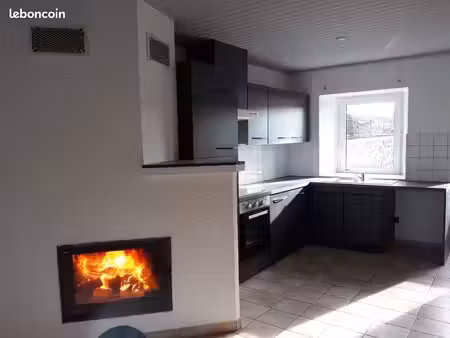 maison en pierre à 500m de la n88