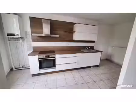appartement f5 lumineux de 116 m² proche centre-ville gare écoles – cuisine équipée lave-v