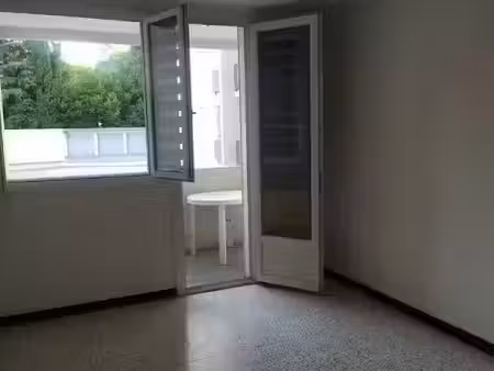 location appartement 2 pièces 45 m² à montpellier (34000)  680 €