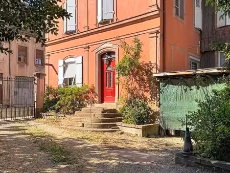 maison de caractère – 180 m² – 8 pièces