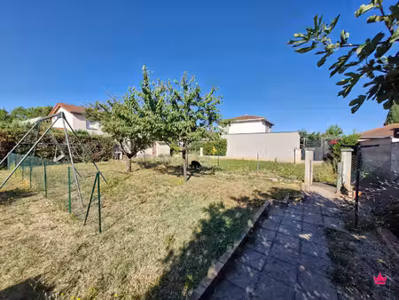 terrain plat 512 m²