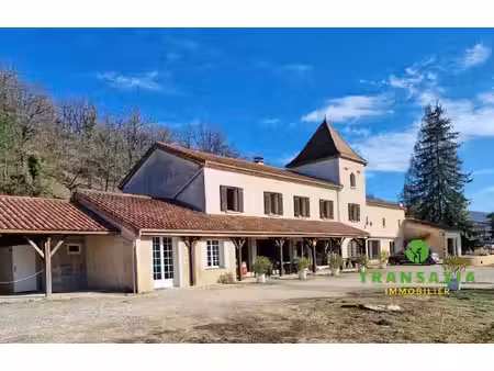 domaine d'exception avec fort potentiel commercial et événemen