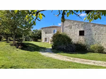 vente privée — propriété historique · entre-deux-mers  bordeaux