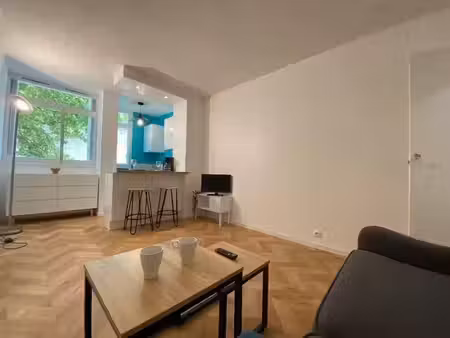 location meublée appartement 1 pièce 21 m² à marseille 6ème (13006)  650 €