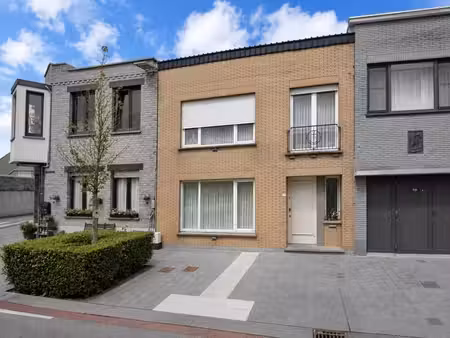 maison familiale à rénover avec jardin urbain à nieuport-...