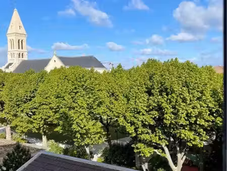 très bel appartement meublé  saint ouen  vue sur parc  au calme